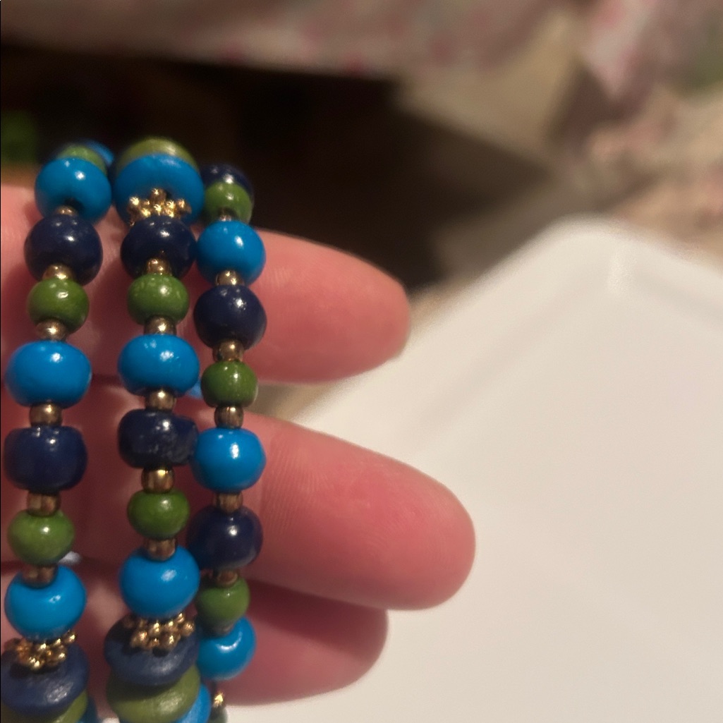 Stephen & Co Wire Bracelet